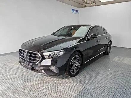 MERCEDES-BENZ E-CLASS — из Кореи под ключ