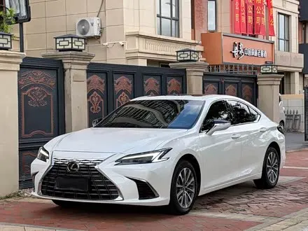 LEXUS ES 2024 — из Китая под ключ