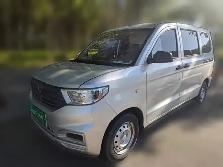 WULING HONGGUANG V — из Китая под ключ