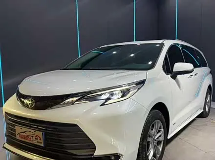 TOYOTA SIENNA — из Китая под ключ
