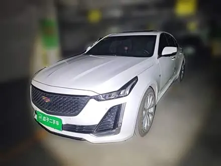 CADILLAC CT5 — из Китая под ключ