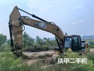 CATERPILLAR 320D2 — из Китая под ключ