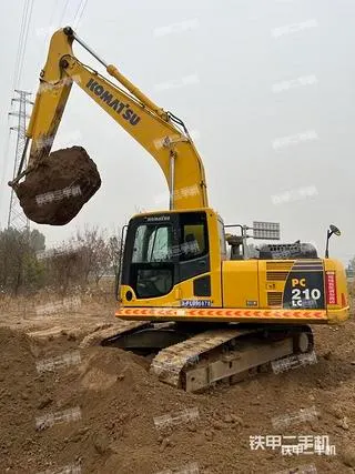 KOMATSU PC210-8M0 — из Китая