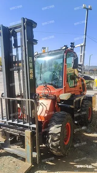 Lonking CPC35E — из Китая