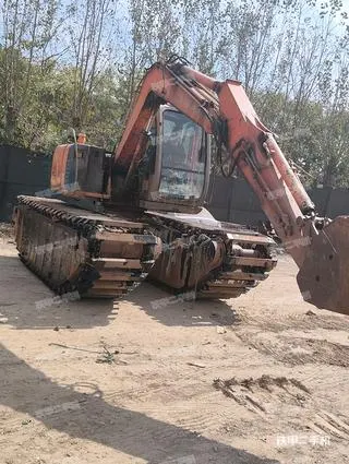 Hitachi ZX70 — из Китая