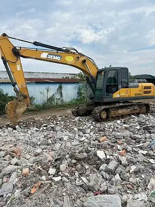 XCMG XE200DA — из Китая