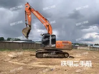 Hitachi ZX200-5A — из Китая