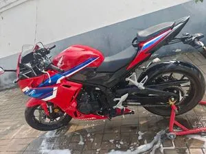 HONDA CBR400R — из Китая под ключ