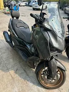 YAMAHA XMAX TECH MAX+ — из Китая