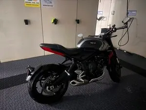 TRIUMPH TRIDENT 660 — из Китая под ключ