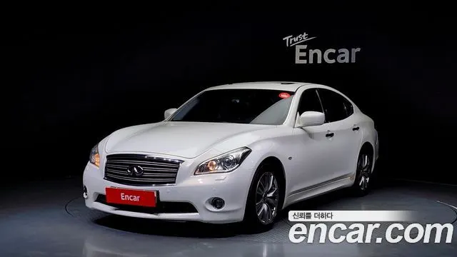 INFINITI M37 2012