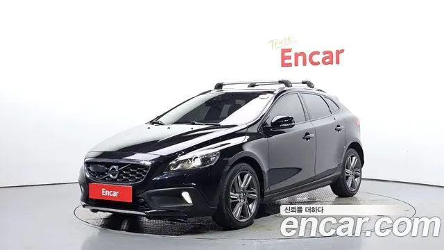 VOLVO V40 CROSS COUNTRY — из Кореи под ключ