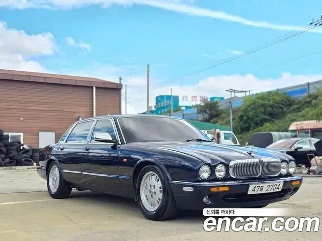 JAGUAR XJ-8 — из Кореи под ключ