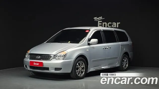 KIA GRAND CARNIVAL 2009