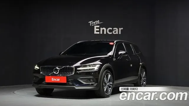 VOLVO V60 CROSS COUNTRY — из Кореи под ключ