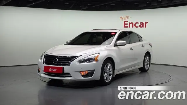 NISSAN ALTIMA — из Кореи под ключ