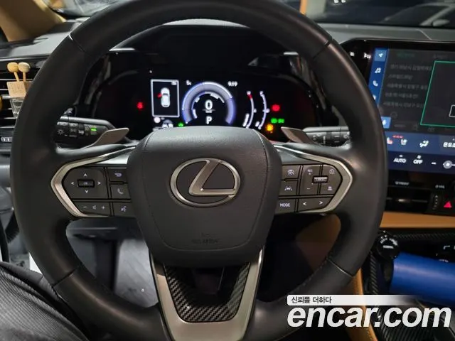 LEXUS NX350H 2025 — 14 000 км, белый, Корея — под ключ — фото 8