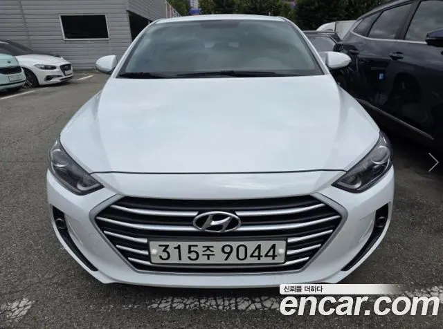 HYUNDAI AVANTE — из Кореи под ключ