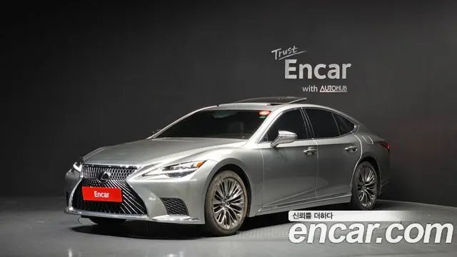LEXUS LS500H — из Кореи под ключ