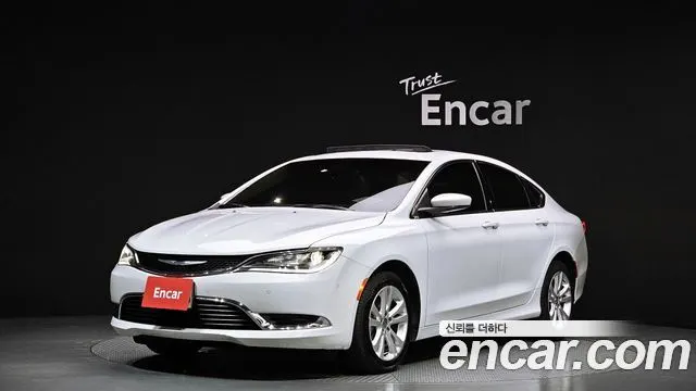 CHRYSLER 200 2015