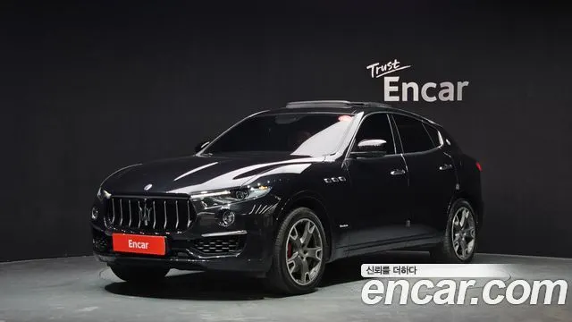 MASERATI LEVANTE 2019 — 88 649 км, чёрный, Корея — под ключ — фото 1