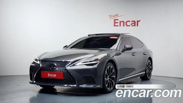 LEXUS LS500 — из Кореи под ключ