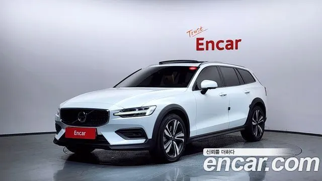 VOLVO V60 CROSS COUNTRY — из Кореи под ключ