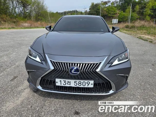 LEXUS ES300H — из Кореи под ключ