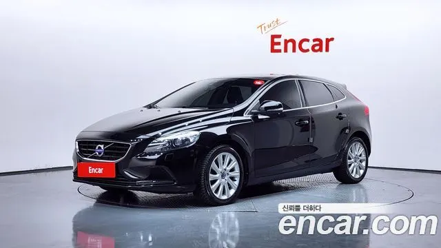 VOLVO V40 — из Кореи под ключ