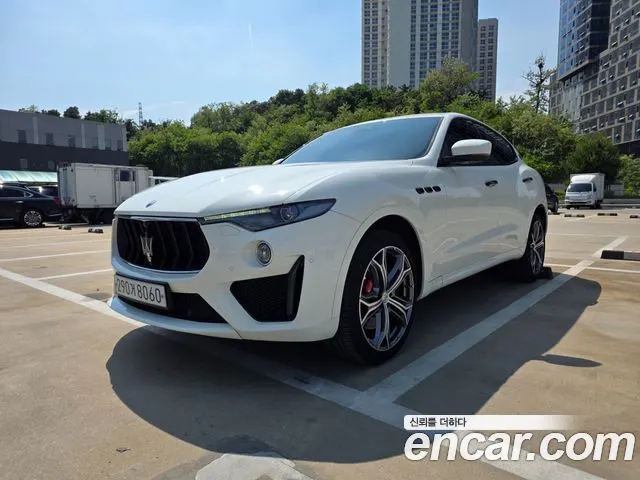 MASERATI LEVANTE — из Кореи под ключ