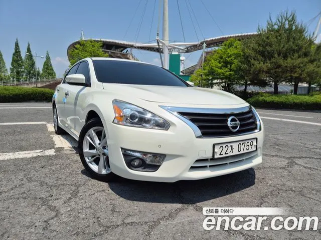 NISSAN ALTIMA 2015