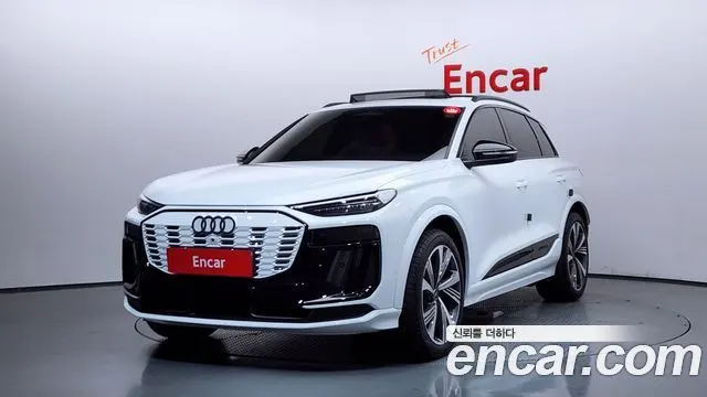 AUDI SQ6 E-TRON 2025