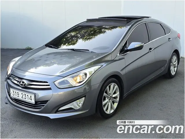 HYUNDAI I40 SALOON 2012