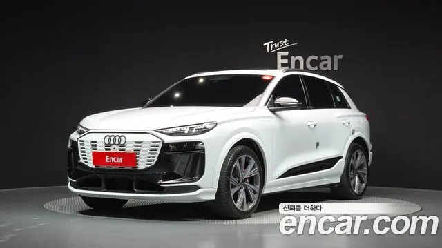 AUDI SQ6 E-TRON 2025
