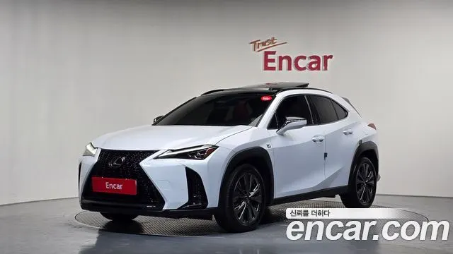 LEXUS UX300H — из Кореи под ключ