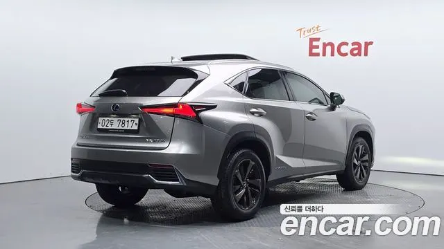 LEXUS NX300H — из Кореи под ключ