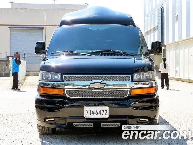 CHEVROLET EXPRESS VAN — из Кореи под ключ