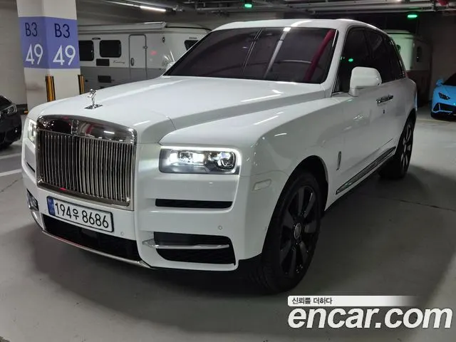 ROLLS-ROYCE CULLINAN 2023 — 1 689 км, белый, Корея — под ключ — фото 12