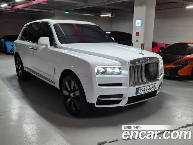 ROLLS-ROYCE CULLINAN 2023 — 1 689 км, белый, Корея — под ключ — фото 3