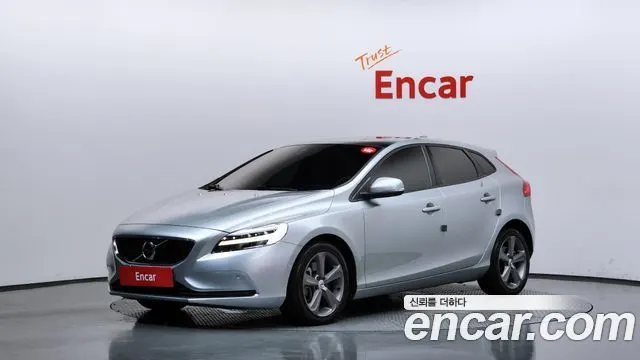 VOLVO V40 — из Кореи под ключ