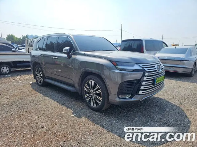 LEXUS LX 2025 — 4 871 км, коричневый, Корея — под ключ — фото 2