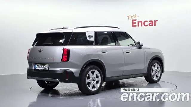MINI COOPER S COUNTRYMAN 2025 — 17 269 км, серебристо-серый, Корея — под ключ — фото 2