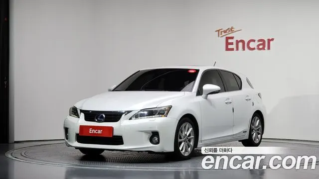 LEXUS CT200H — из Кореи под ключ