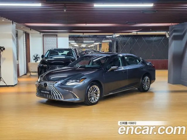 LEXUS ES300H — из Кореи под ключ