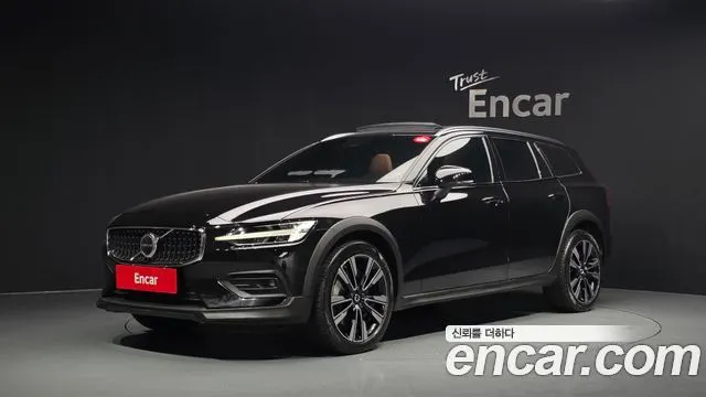 VOLVO V60 CROSS COUNTRY — из Кореи под ключ