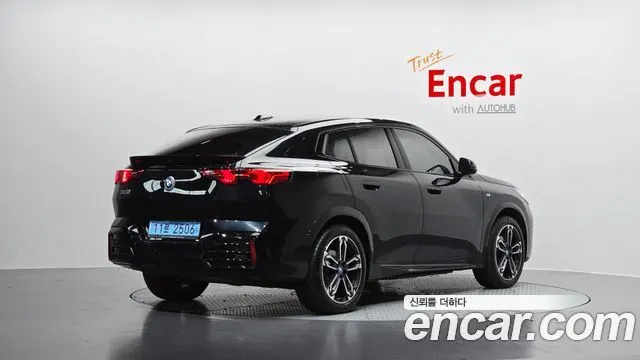 BMW IX2 2024
