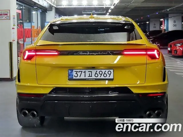 LAMBORGHINI URUS 2024 — 13 332 км, жёлтый, Корея — под ключ — фото 5
