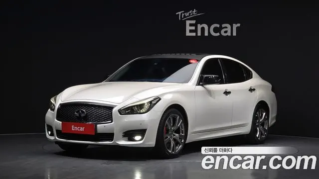 INFINITI Q70 — из Кореи под ключ