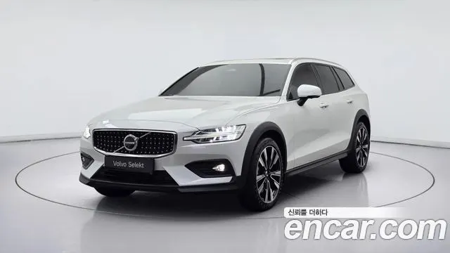 VOLVO V60 CROSS COUNTRY — из Кореи под ключ