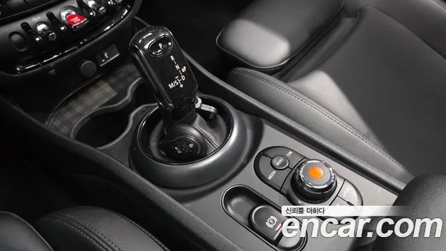 MINI COOPER D CLUBMAN 2019 — 74 376 км, белый-перламутр, Корея — под ключ — фото 9